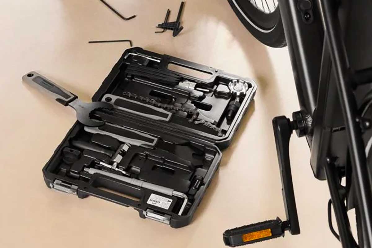Outil Multifonction Crivit Pour Vélo  OU Sacoche De Selle Avec Outils Ou Mini Pompe A Manometre 3055380