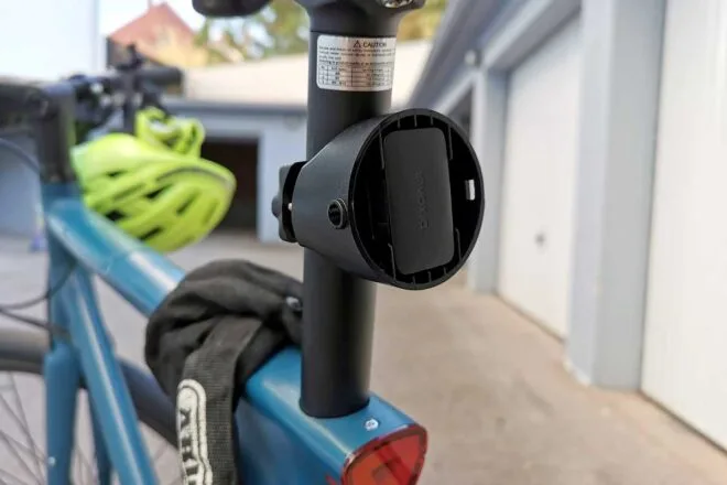 montage traceur gps invoxia tige de selle