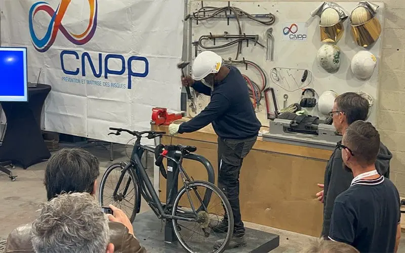 test de résistance d'un antivol au CNPP