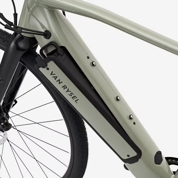 Batterie amovible de 360 Wh intégrée dans le cadre du Van Rysel E-GRVL AF Discover.