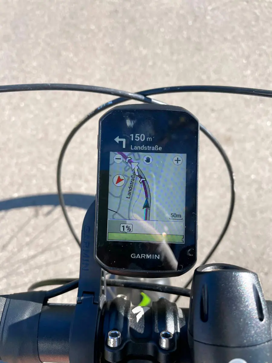 écran de navigation du compteur gps vélo Garmin Edge 850