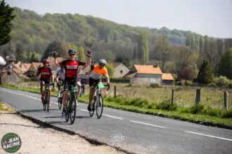 Cyclistes participant à La Jean Racine en 2022