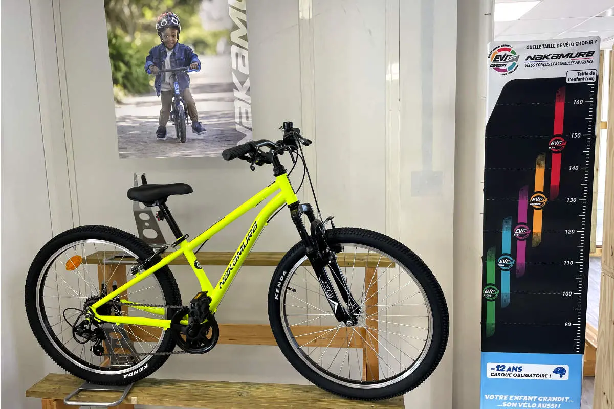 Nakamura Summit Evo Junior, VTT enfant Intersport 2026 en 24 pouces avec fourche suspendue pour enfants de 7 à 10 ans