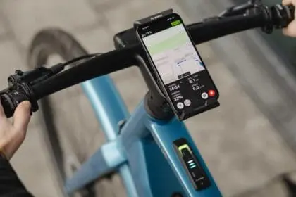 support de téléphone pour vélo Bosch SmartphoneGrip Vertical