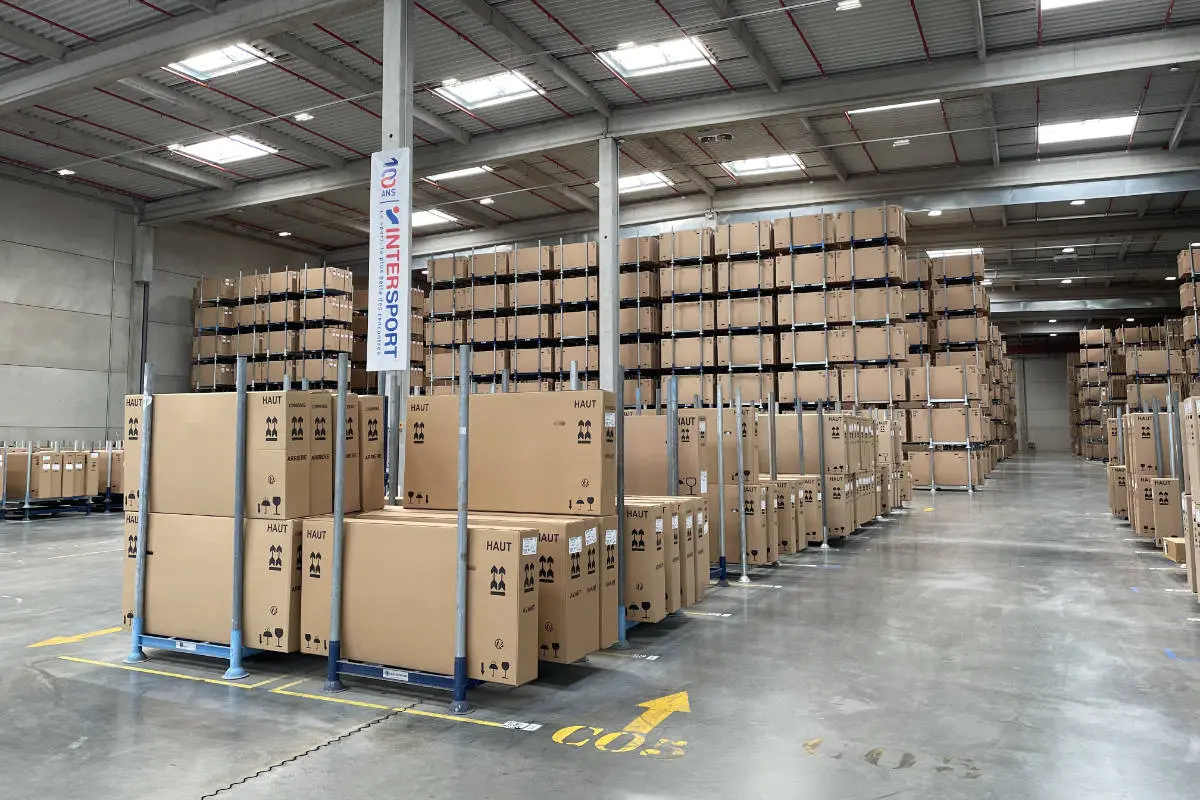 Zone de stockage des vélos assemblés à la MFC