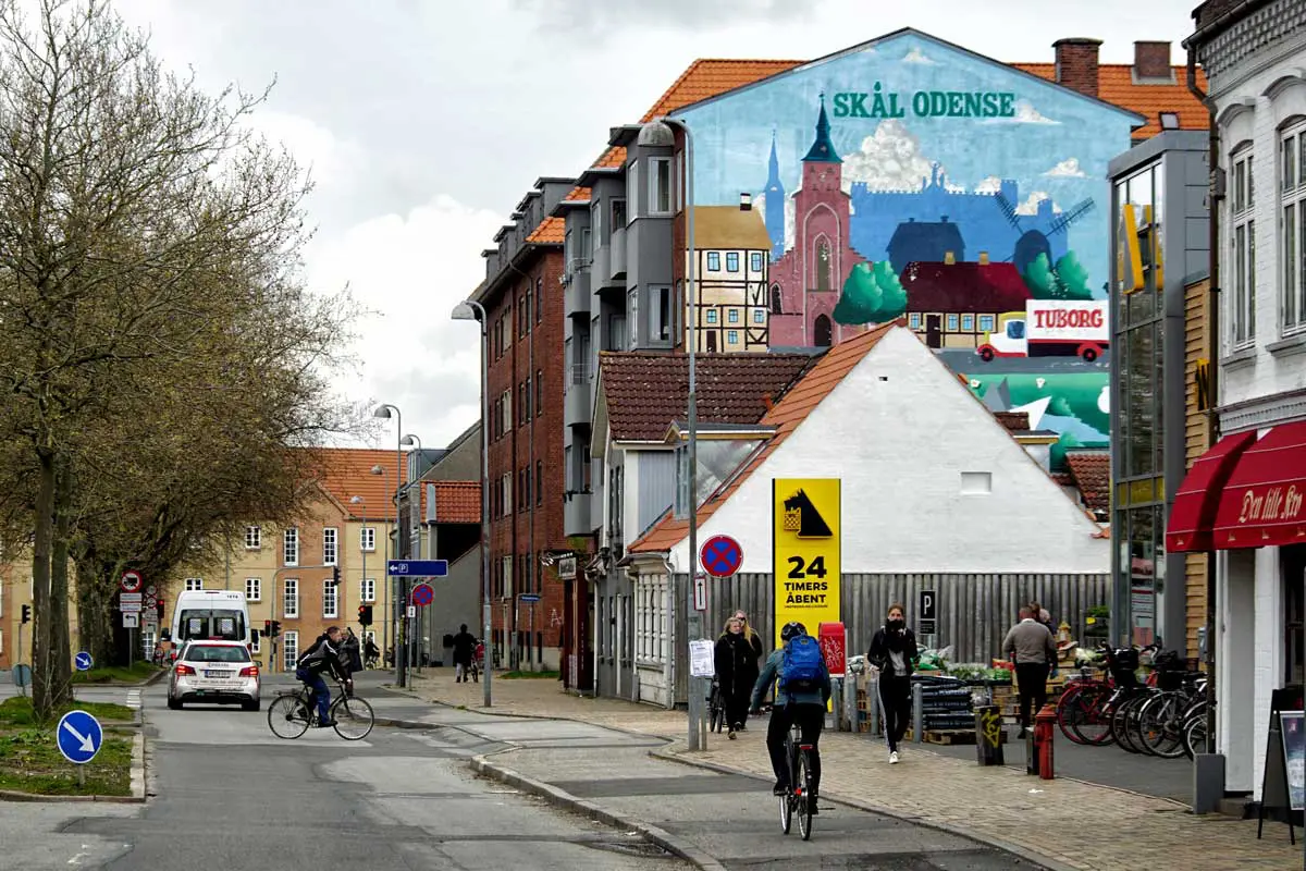 Vélo dans la ville d'Odense au Danemark
